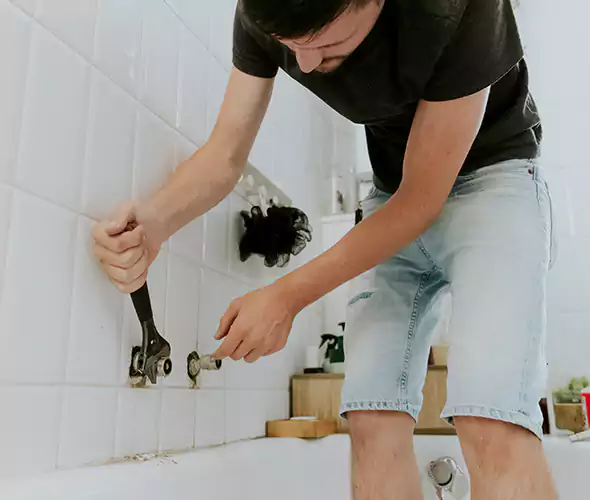Affordable Bathtub Faucet Replacement in Miami Lakes: Choose Experienced Local Technicians