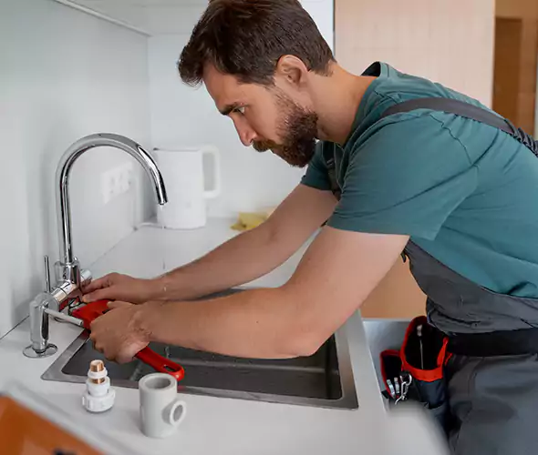 Professional Faucet Replacement Specialist in Miami Lakes, FL: Schedule Affordable Faucet Replacement Services with Us