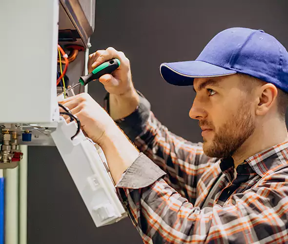 Expert Plumber for Tankless Water Heater Maintenance in Miami Lakes, FL: Schedule Professional Maintenance Services with Us